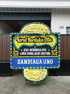 Papan Bunga Duka di Muara Komam